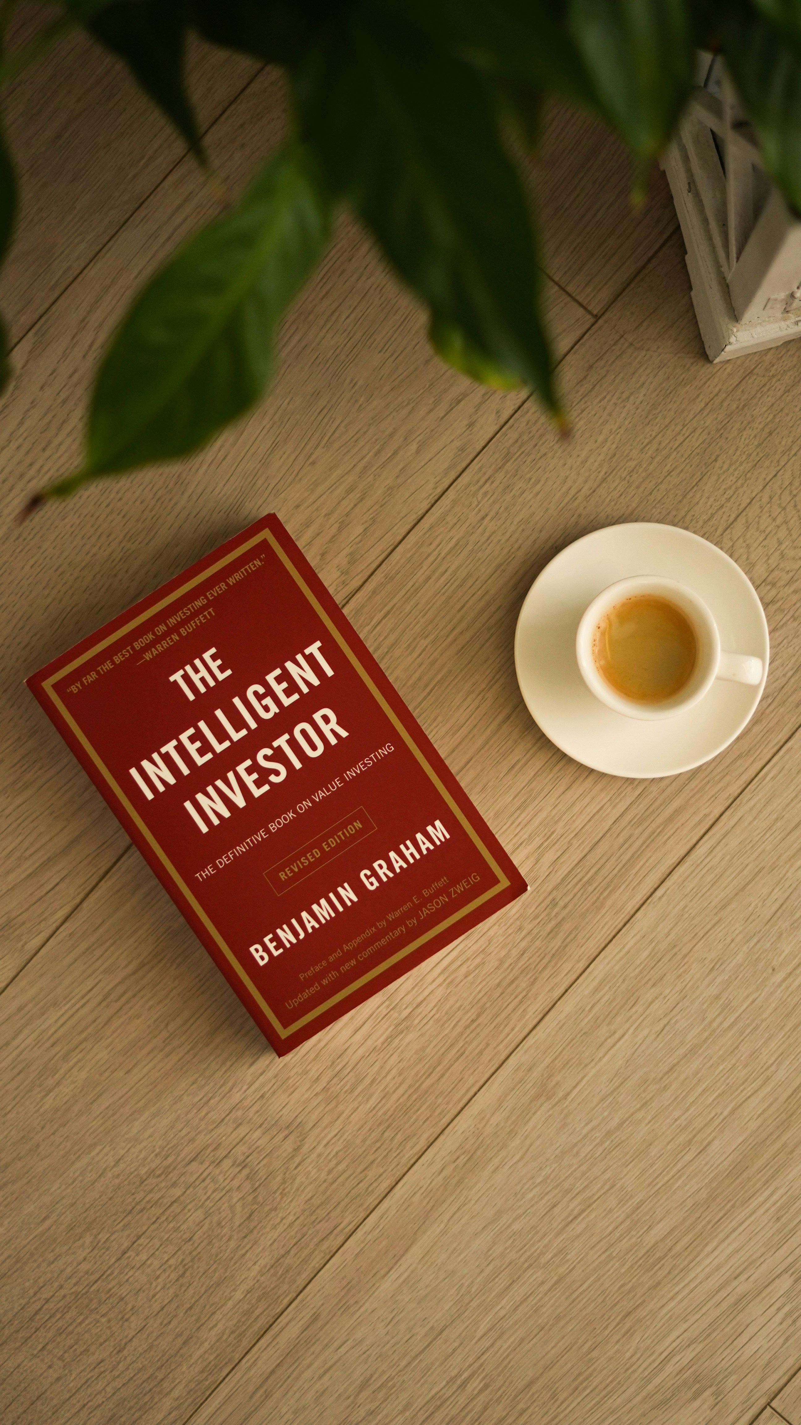 The Intelligent Investor Book cover
