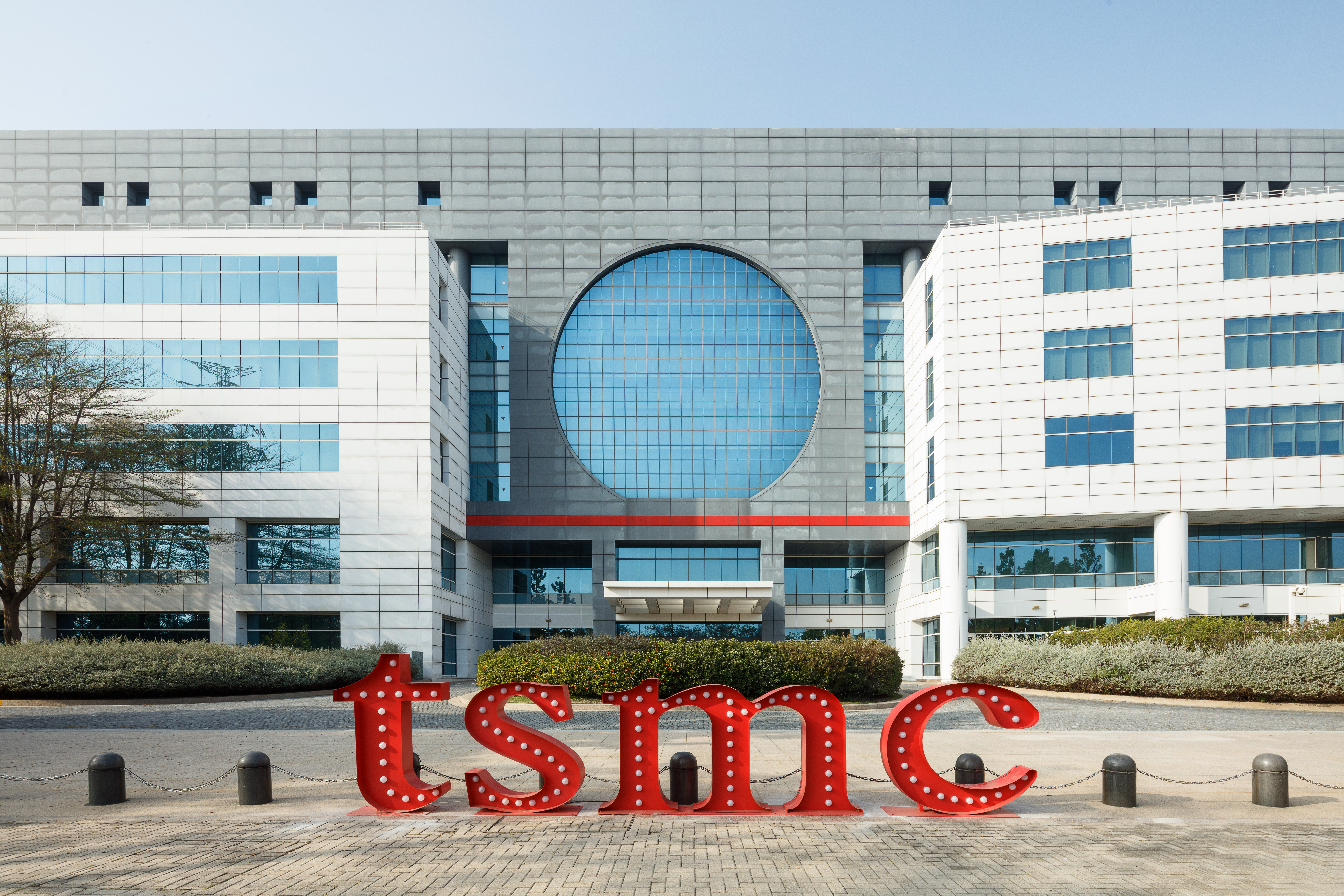 TSMC Sales Surge 45% as AI Chip Demand Remains Strong