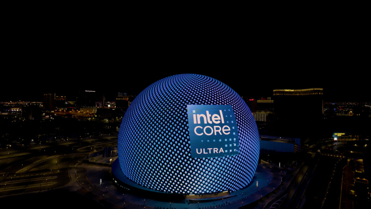 Intel Raises Stock Offering to $20 Billion to Fund AI and Chip Manufacturing Expansion